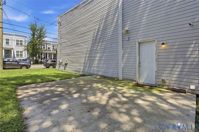 3015 M St, Richmond, VA 23223