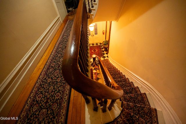 21 Front Street 2, Schenectady, NY 12305