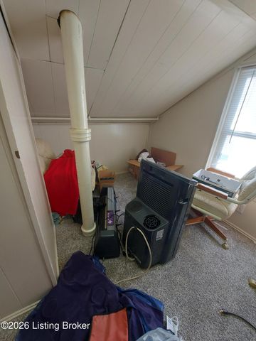 717 Compton St, Louisville, KY 40208