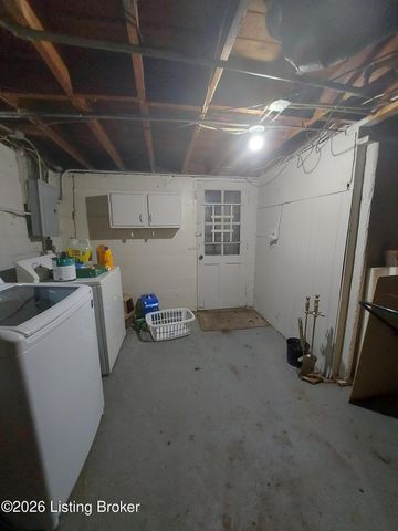 717 Compton St, Louisville, KY 40208