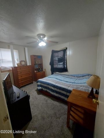 717 Compton St, Louisville, KY 40208
