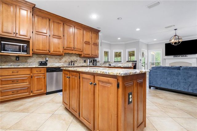 3360 Lockwood Drive W, Mobile, AL 36619