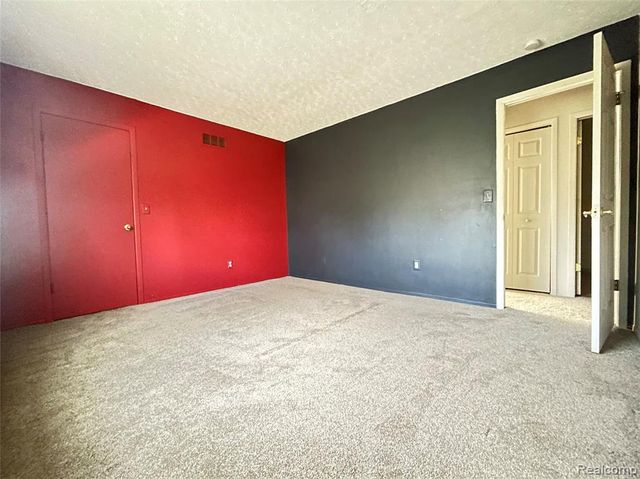 15417 Dupage Boulevard, Taylor, MI 48180