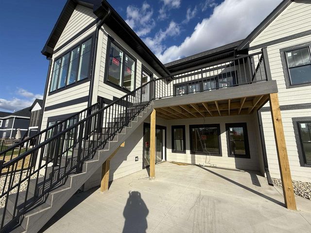 850 Capitol Drive, Dane, WI 53529