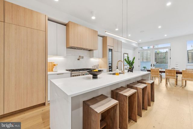 2507 I ST NW, Washington, DC 20037
