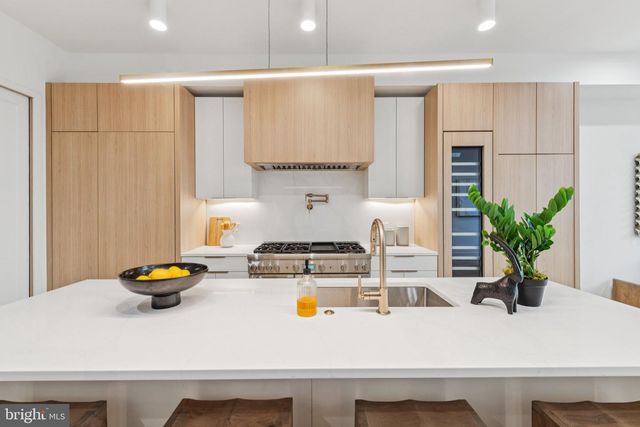 2507 I ST NW, Washington, DC 20037