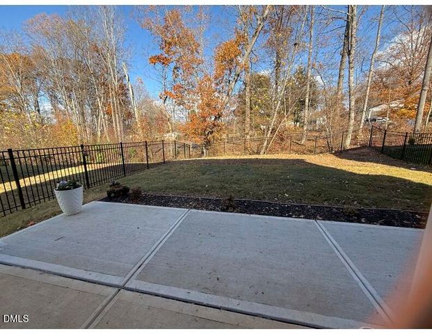 5909 Crossview Drive, Kernersville, NC 27284