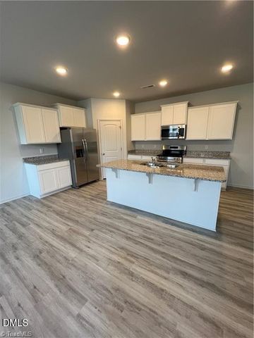 5909 Crossview Drive, Kernersville, NC 27284