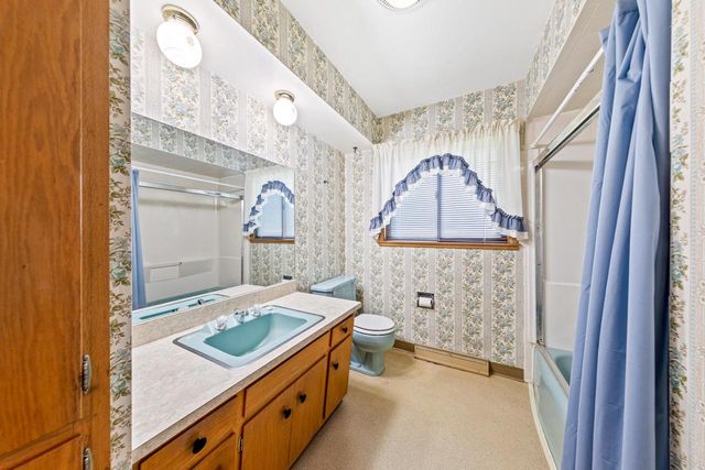 2715 Hilltop COURT, East Troy, WI 53120