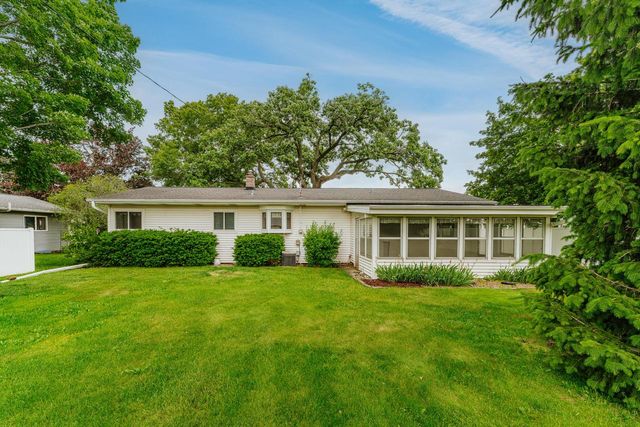 2715 Hilltop COURT, East Troy, WI 53120