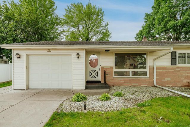 2715 Hilltop COURT, East Troy, WI 53120