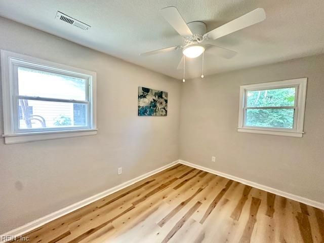 933 Ferry Plantation RD, Virginia Beach, VA 23455