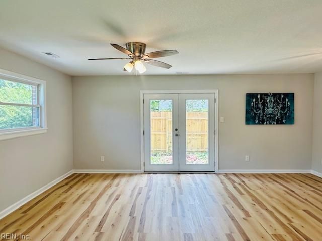 933 Ferry Plantation RD, Virginia Beach, VA 23455