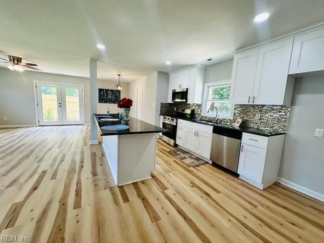 933 Ferry Plantation RD, Virginia Beach, VA 23455
