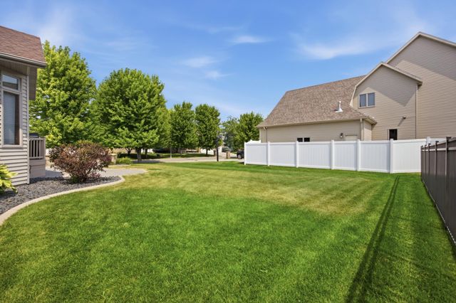 1911 Princeton Lane, West Fargo, ND 58078