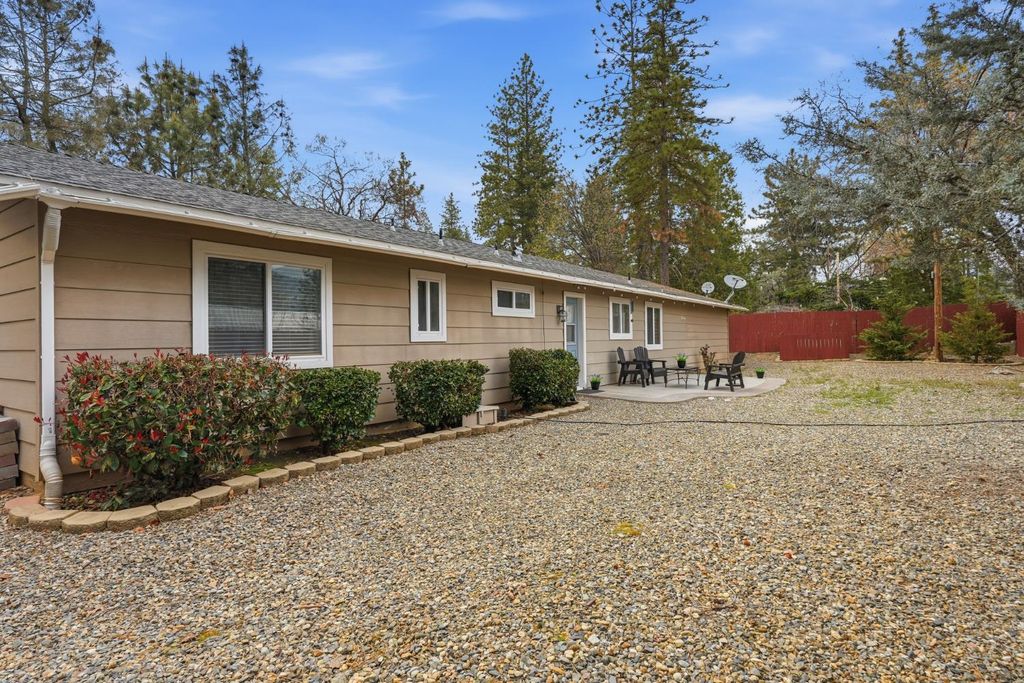 Image 28 of property listing at 35913 Road 222, Wishon, CA 93669