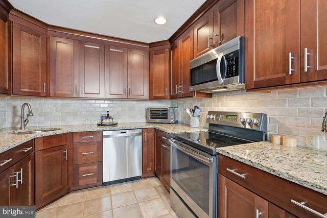 1812 WINDERMERE AVE, Wilmington, DE 19804