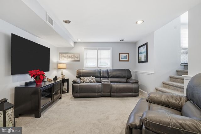 1812 WINDERMERE AVE, Wilmington, DE 19804