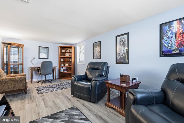 1812 WINDERMERE AVE, Wilmington, DE 19804