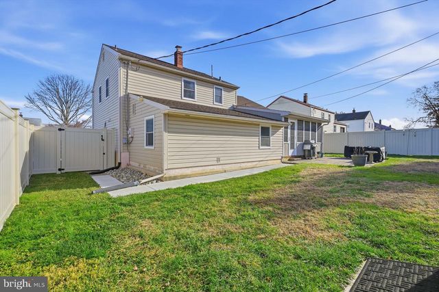 1812 WINDERMERE AVE, Wilmington, DE 19804