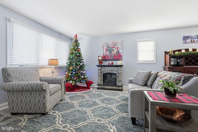 1812 WINDERMERE AVE, Wilmington, DE 19804