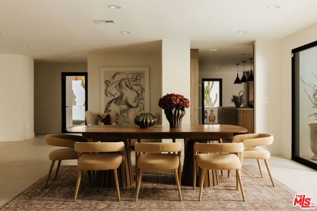 2380 Venus Drive, Los Angeles, CA 90046