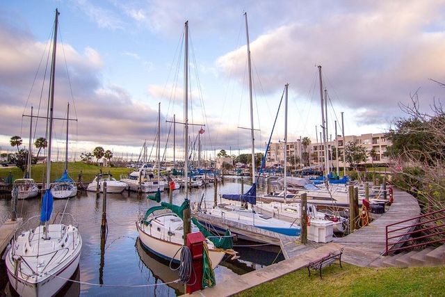 1306 Marina Bay Drive 202C, Clear Lake Shores, TX 77565