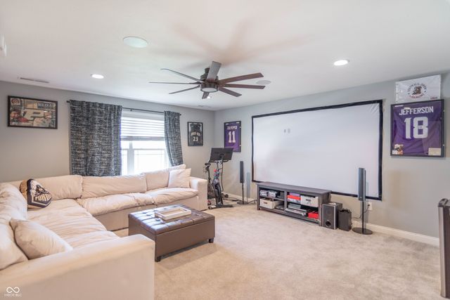 7421 Doyal Drive, Whitestown, IN 46075
