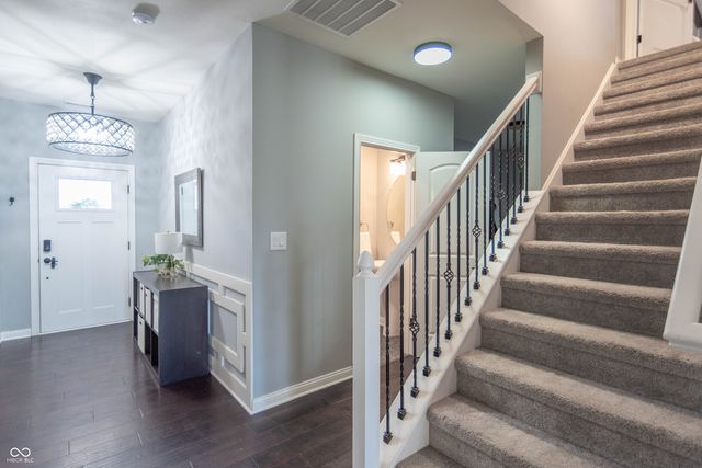 7421 Doyal Drive, Whitestown, IN 46075