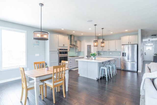 7421 Doyal Drive, Whitestown, IN 46075