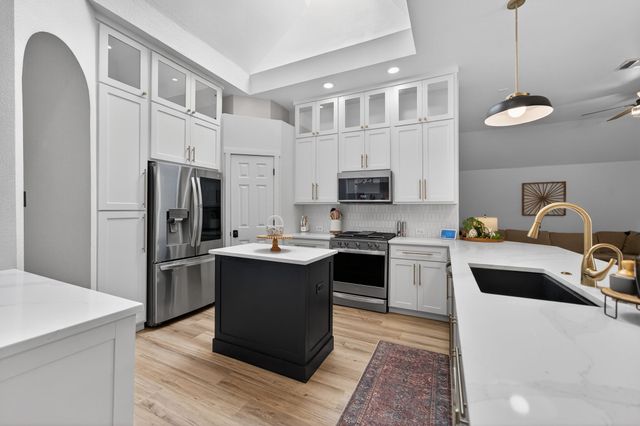 5861 Chatham Lane, The Colony, TX 75056