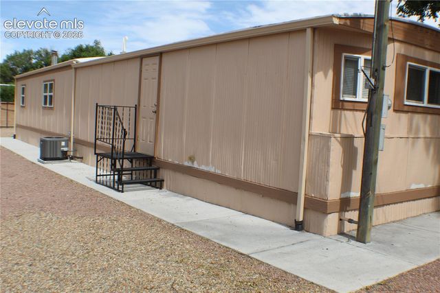 835 Aspen Circle, Pueblo, CO 81006