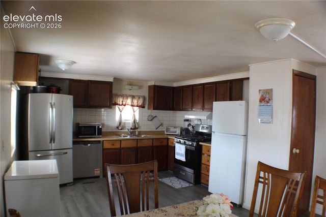 835 Aspen Circle, Pueblo, CO 81006