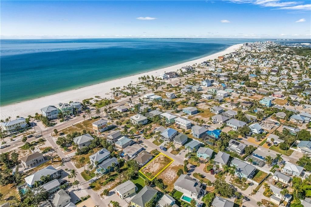 140 Hercules DR, FORT MYERS BEACH, FL 33931 — photo 3