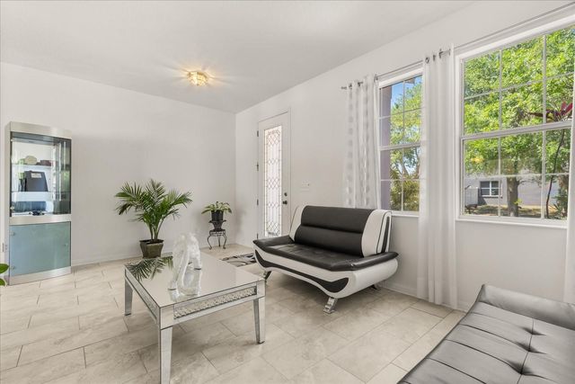 402 CHIMNEY ROCK DRIVE, Ruskin, FL 33570