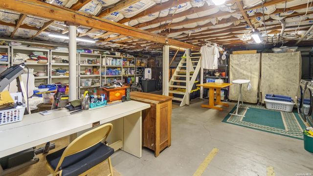 15 Fairview Avenue, Westhampton Beach, NY 11978