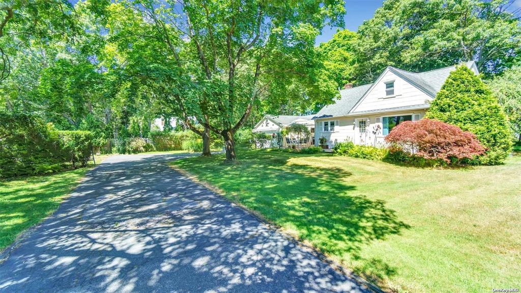 15 Fairview Avenue, Westhampton Beach, NY 11978