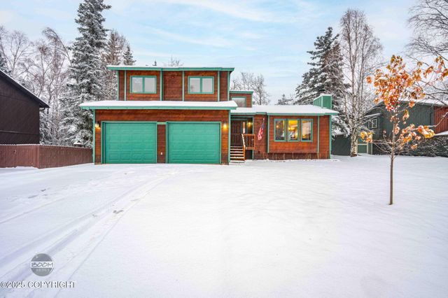 19752 S Montague Loop, Eagle River, AK 99577
