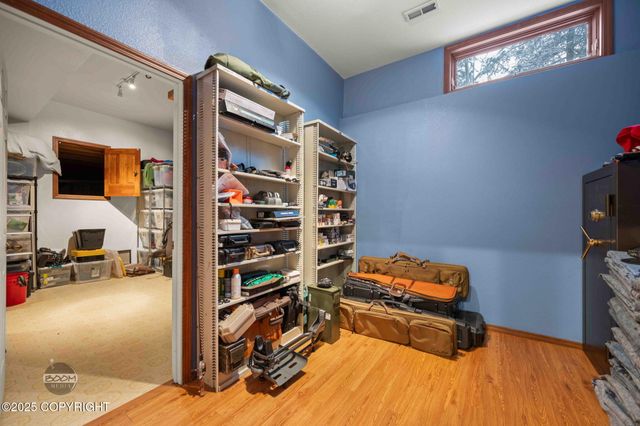 19752 S Montague Loop, Eagle River, AK 99577