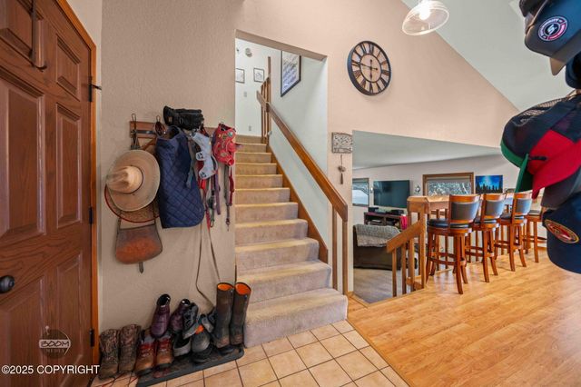 19752 S Montague Loop, Eagle River, AK 99577