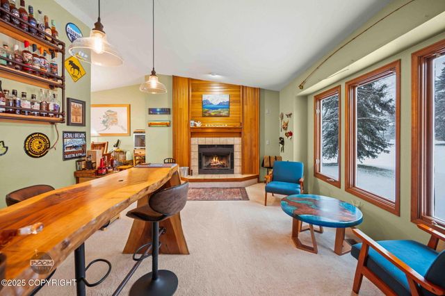 19752 S Montague Loop, Eagle River, AK 99577