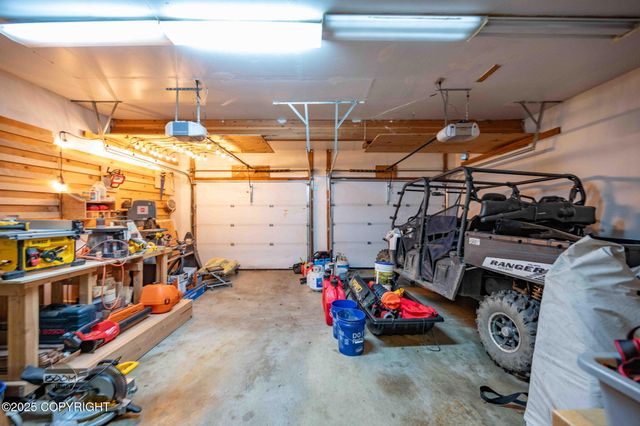 19752 S Montague Loop, Eagle River, AK 99577