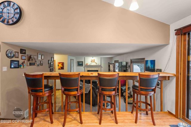 19752 S Montague Loop, Eagle River, AK 99577