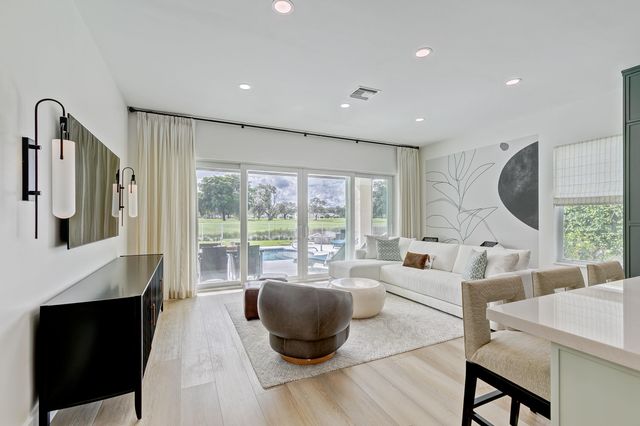 605 Masters Way, Palm Beach Gardens, FL 33418