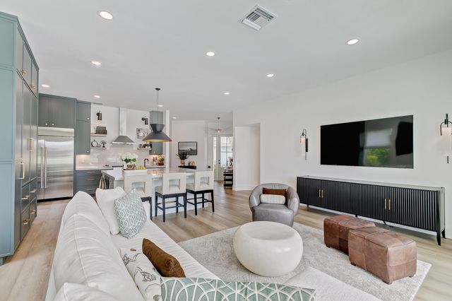 605 Masters Way, Palm Beach Gardens, FL 33418