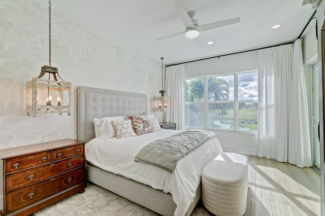 605 Masters Way, Palm Beach Gardens, FL 33418