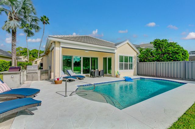 605 Masters Way, Palm Beach Gardens, FL 33418