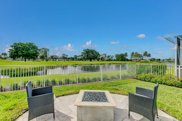 605 Masters Way, Palm Beach Gardens, FL 33418