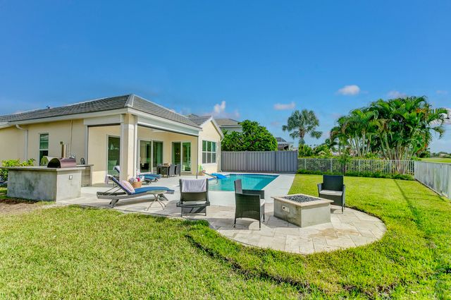 605 Masters Way, Palm Beach Gardens, FL 33418