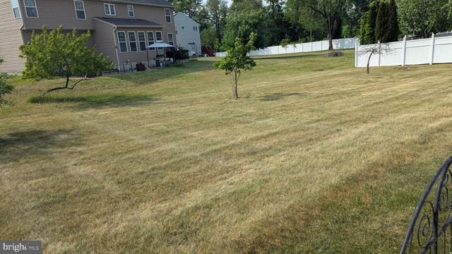 271 EVELYN AVE, Hamilton, NJ 08619